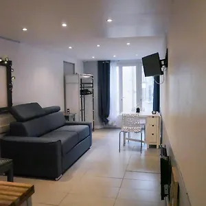 Le Studio , La Roquebrussanne France